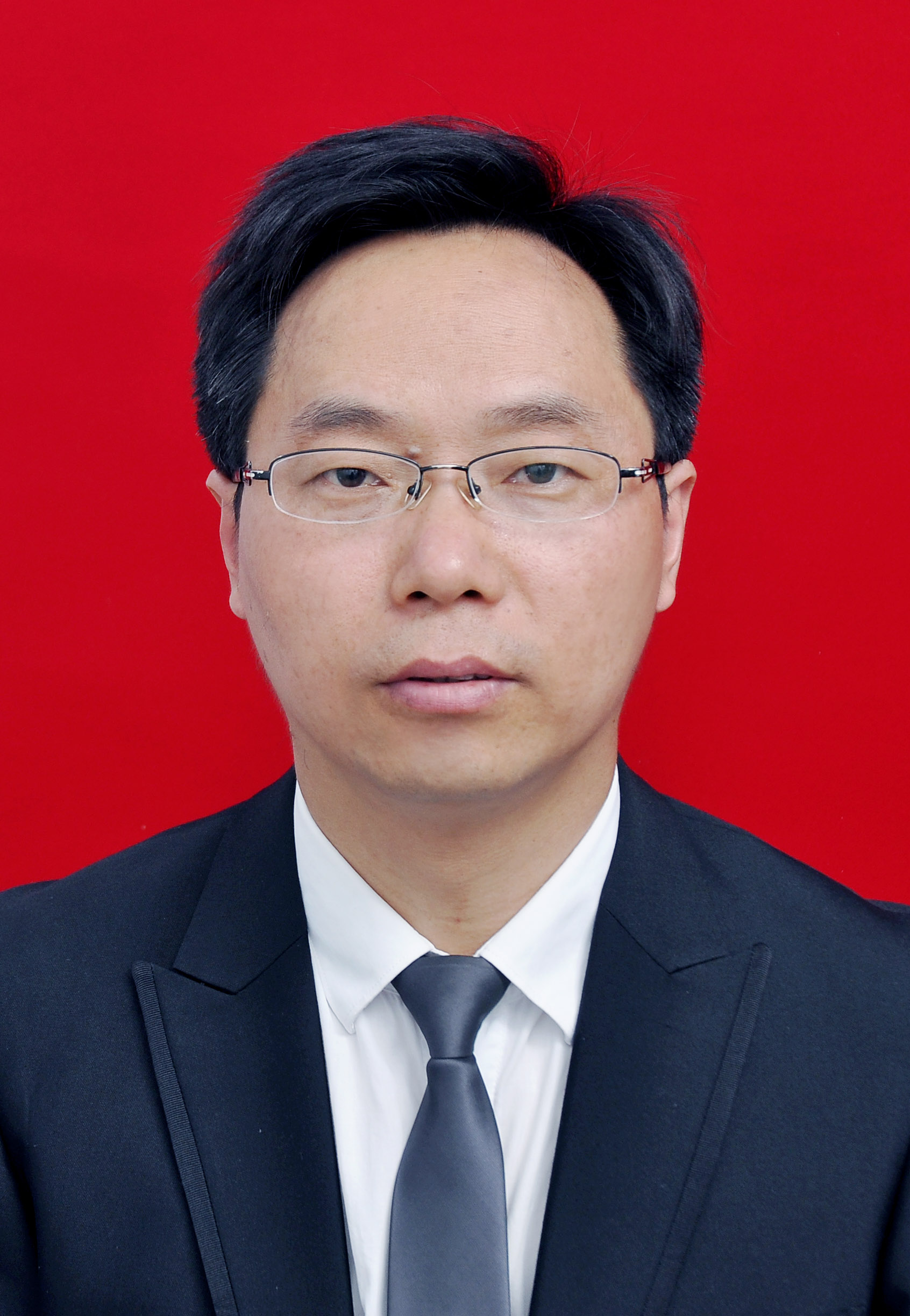 4陸永勝-智庫專家二寸證件照-中國特色社會主義發展研究院2025.4.17.JPG